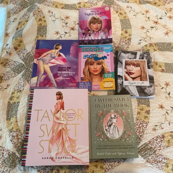 Taylor Swift Book Lot Bundle 8 Books Swifties - Picture 1 of 6